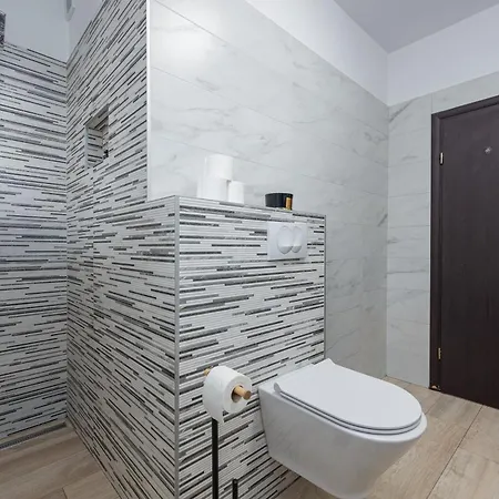 Ostanak kod kuće Marina