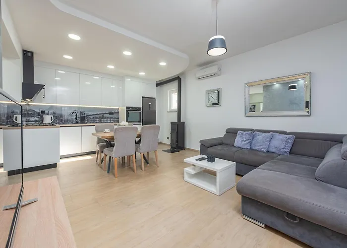 Marina Alloggio in famiglia Zara