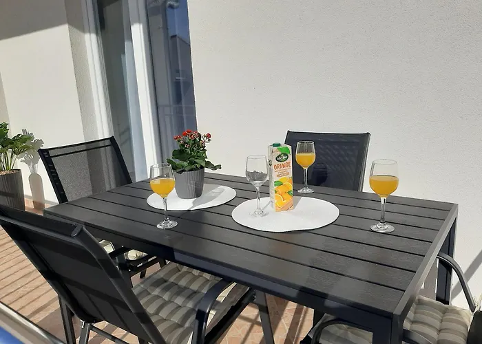 Проживание в семье Marina